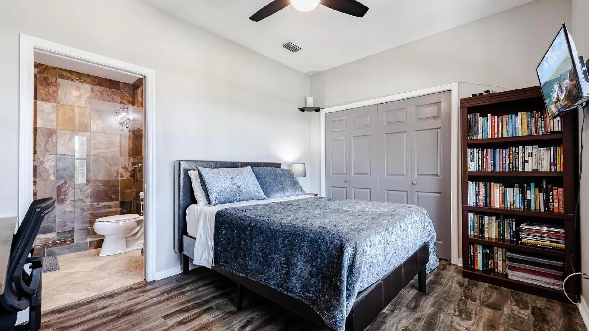 Heated Pool, Outdoor Kitchen, Sleeps 10! - Bay Vista - Roelens Vacations *