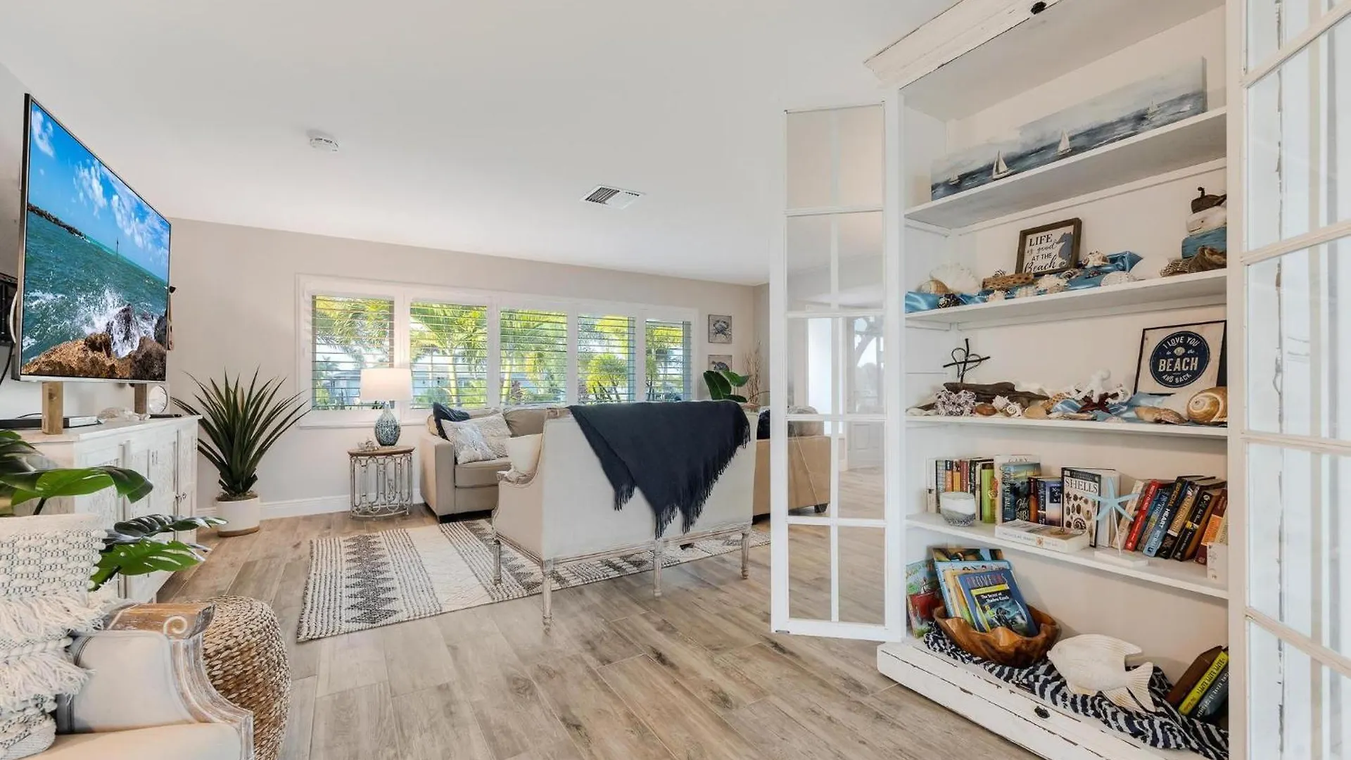 Holiday home Stunning Waterfront Direct Gulf Access, Kayaks, Heated Pool Sanctuary On Savona Cape Coral