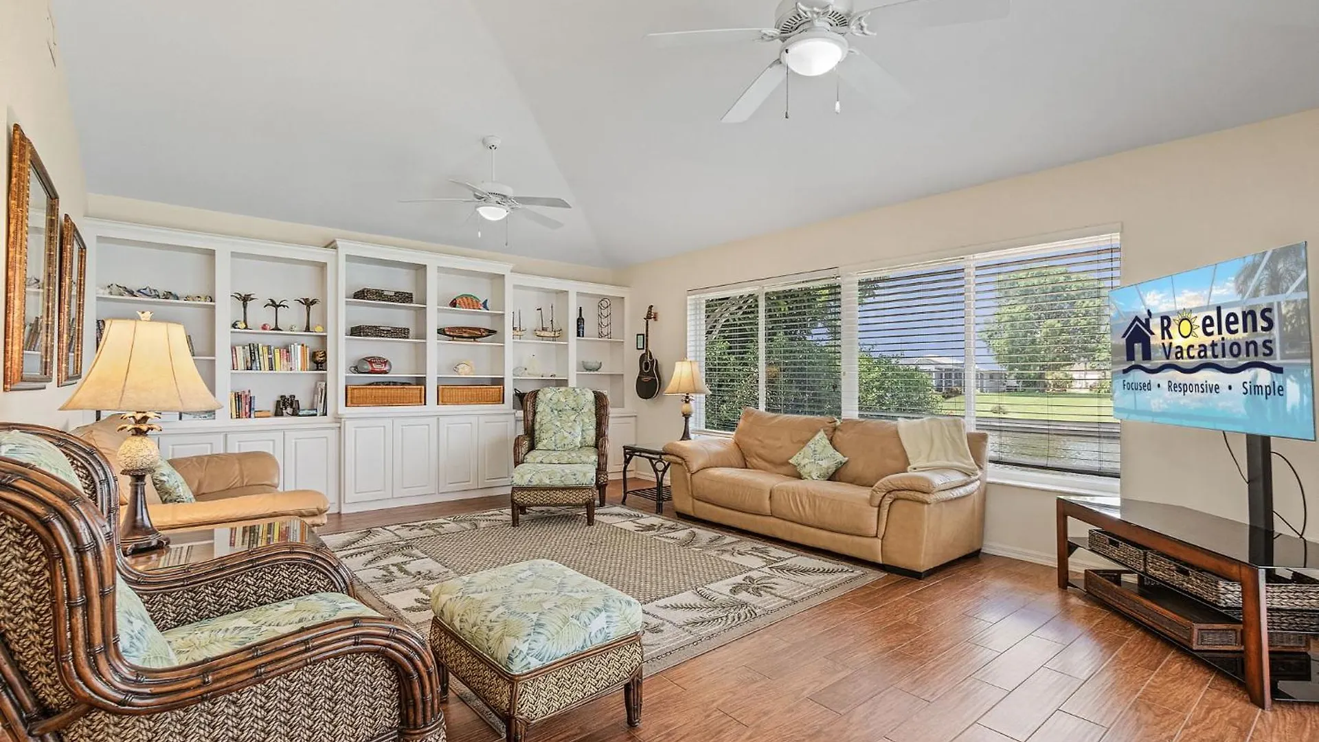 Holiday home Canal, Pool, Great Canal Views, Bicycles, Sleeps 7 - Edgewater Oasis Cape Coral