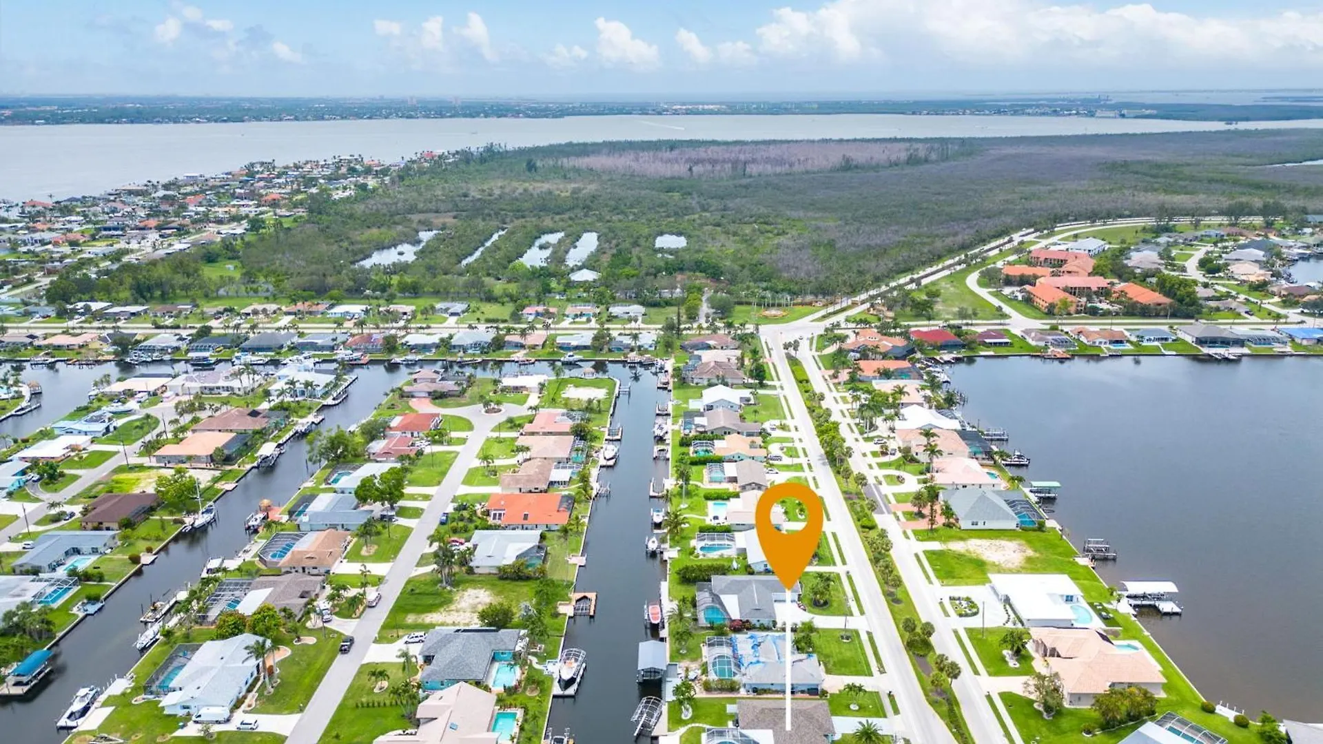 Prestigious Location, Renewal Remodel, Heated Pool - Pineapple Oasis * Cape Coral