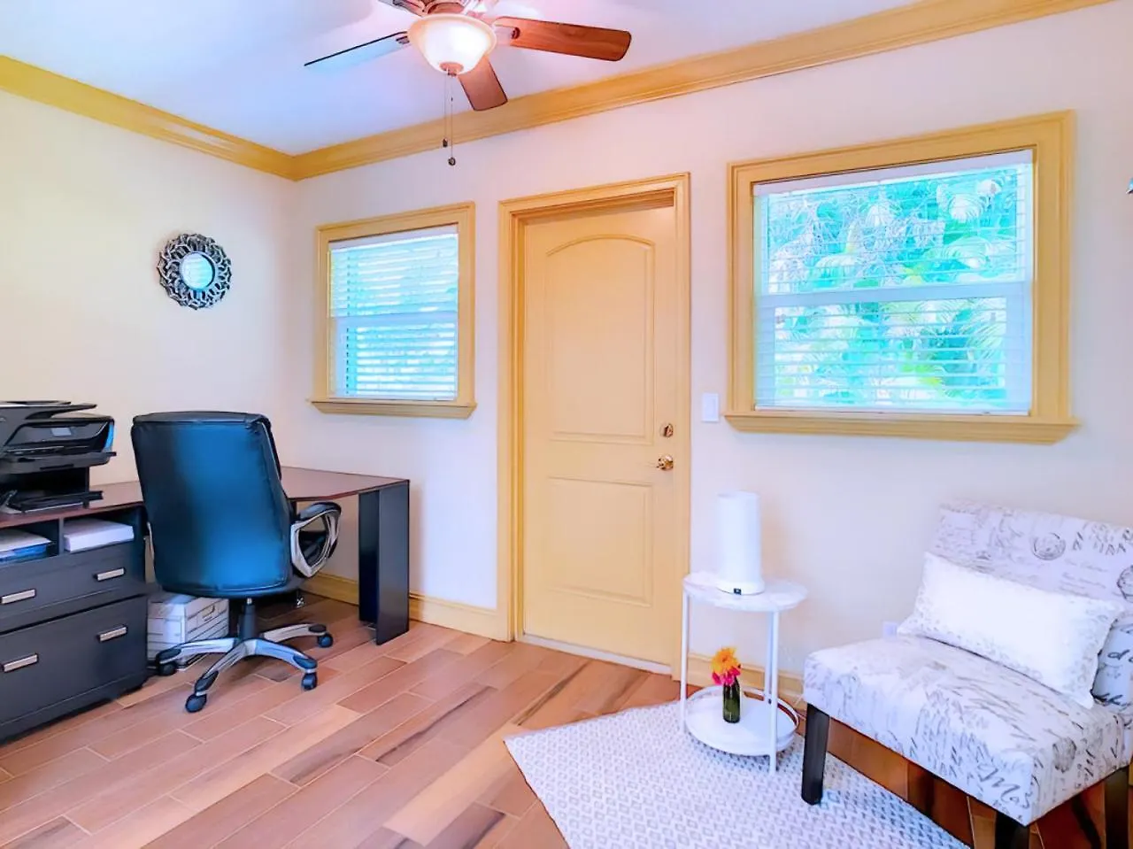 On The Water! Sleeps 12! 2 King Masters, Golf, Fishing, Bbq, Pool, Spa, Pvt Yard * Cape Coral