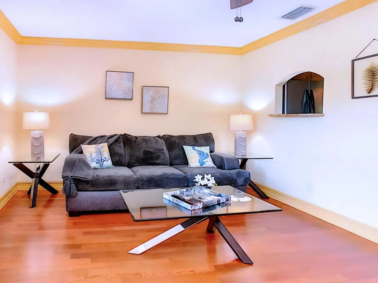 Villa On The Water! Sleeps 12! 2 King Masters, Golf, Fishing, Bbq, Pool, Spa, Pvt Yard