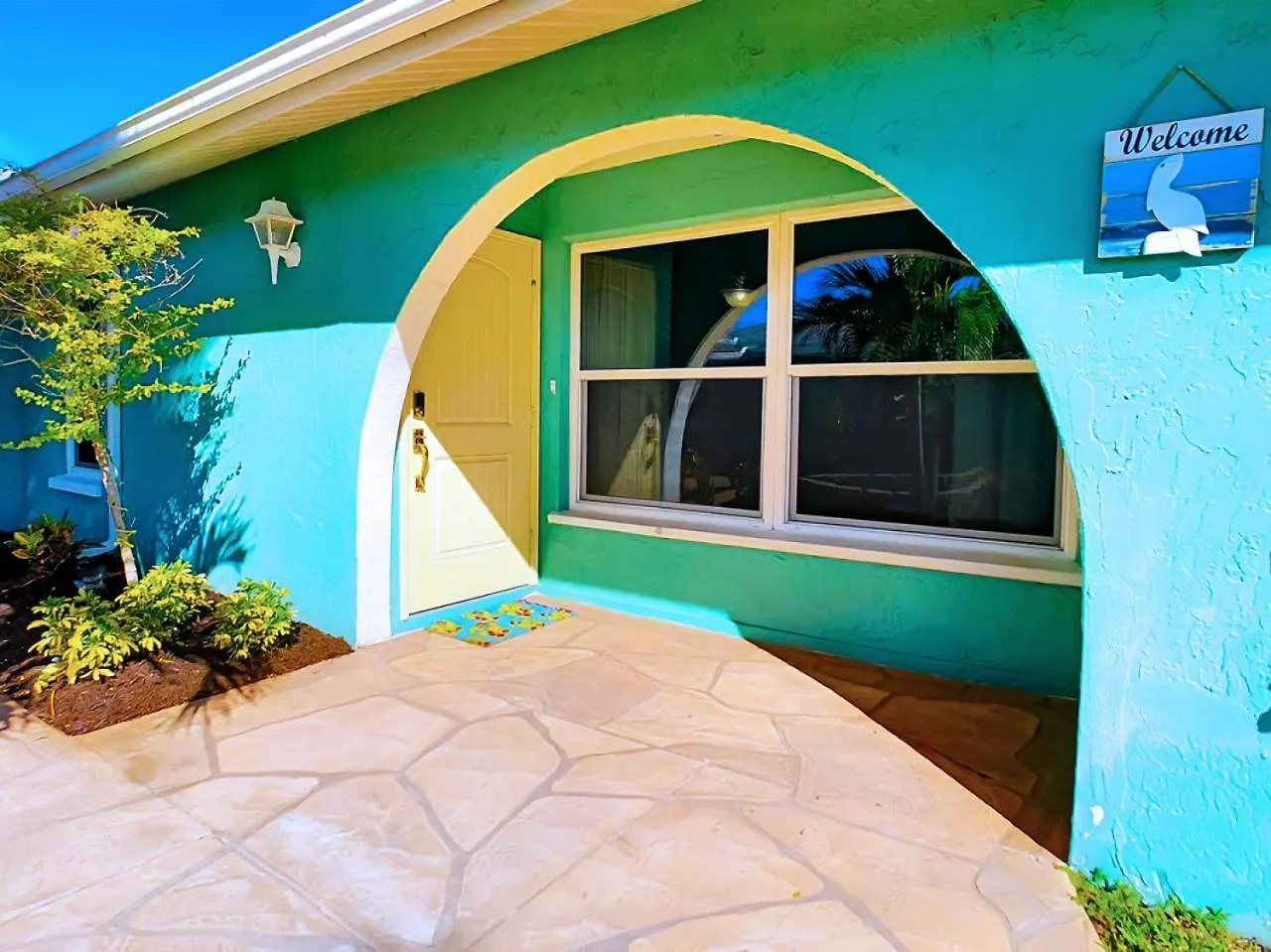 Villa On The Water! Sleeps 12! 2 King Masters, Golf, Fishing, Bbq, Pool, Spa, Pvt Yard *