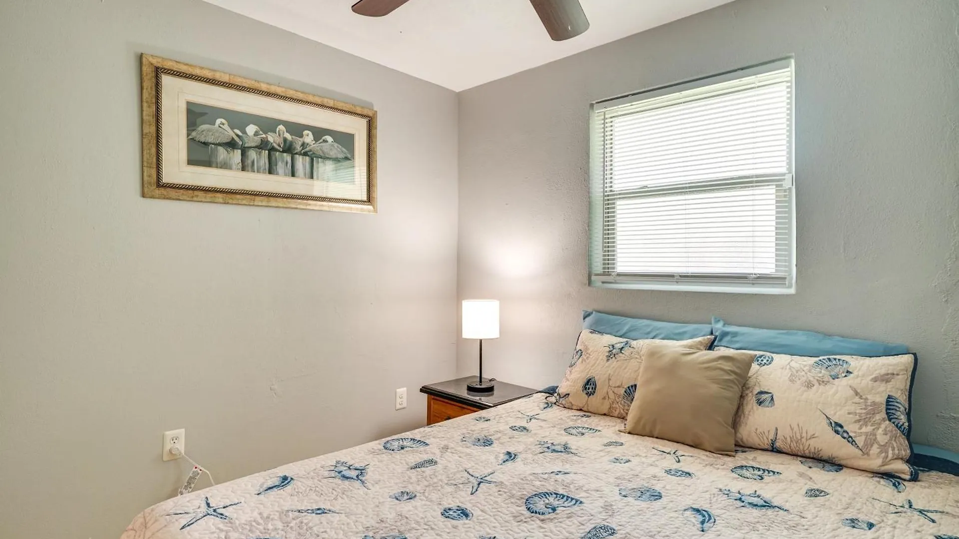 Waterfront Oasis With Boat Dock And Lanai! Cape Coral