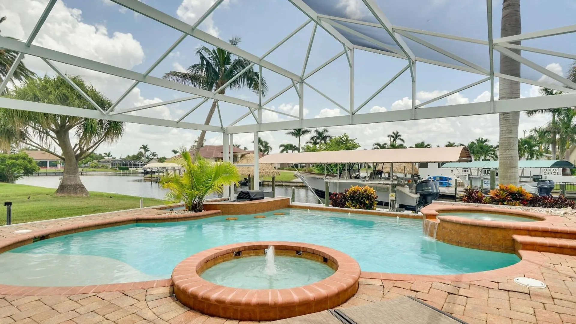 Holiday home Family With Outdoor Oasis In Cape Coral! Cape Coral