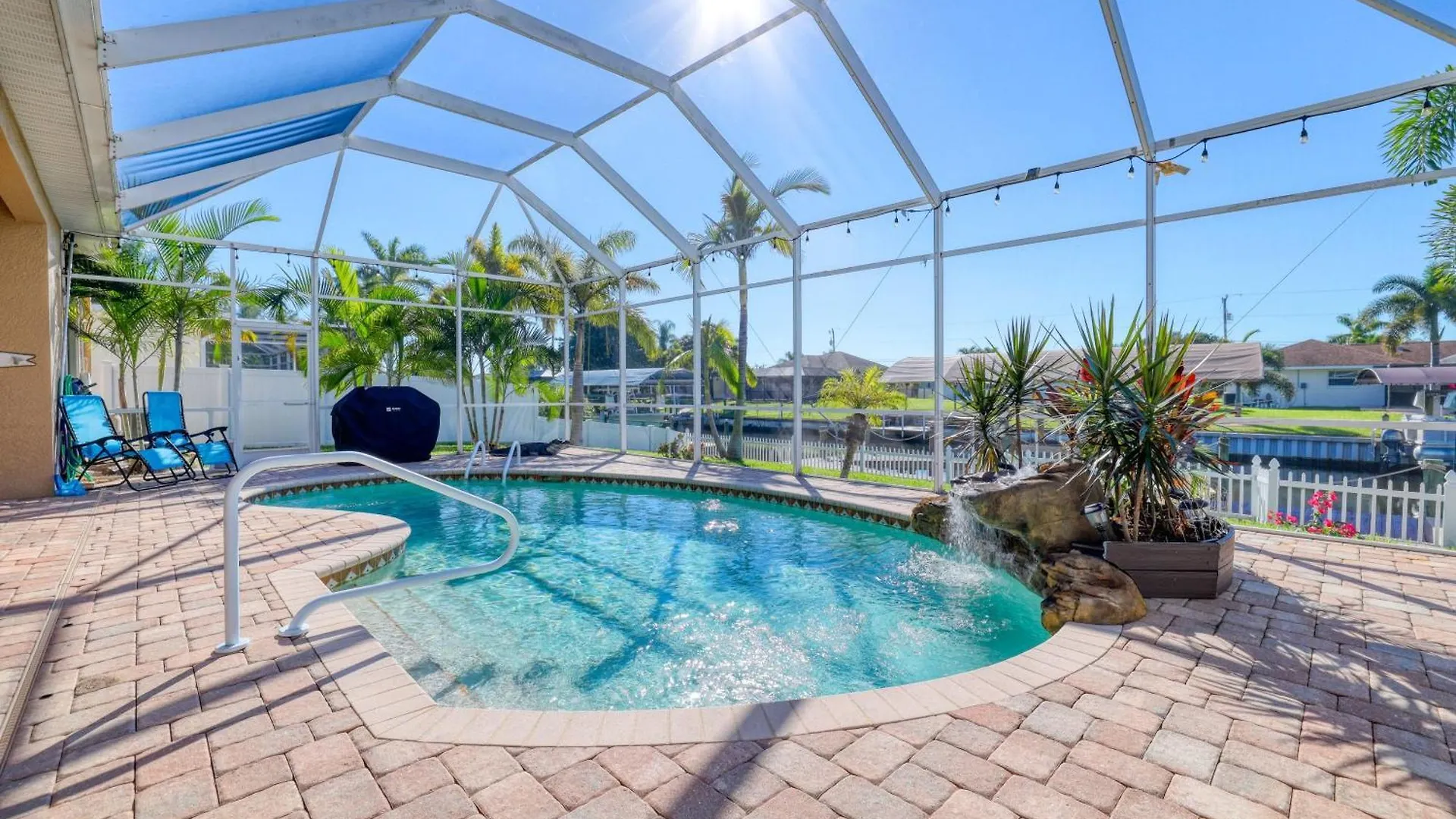 Seaside Escape: Gulf-front Paradise With Boat Lift *