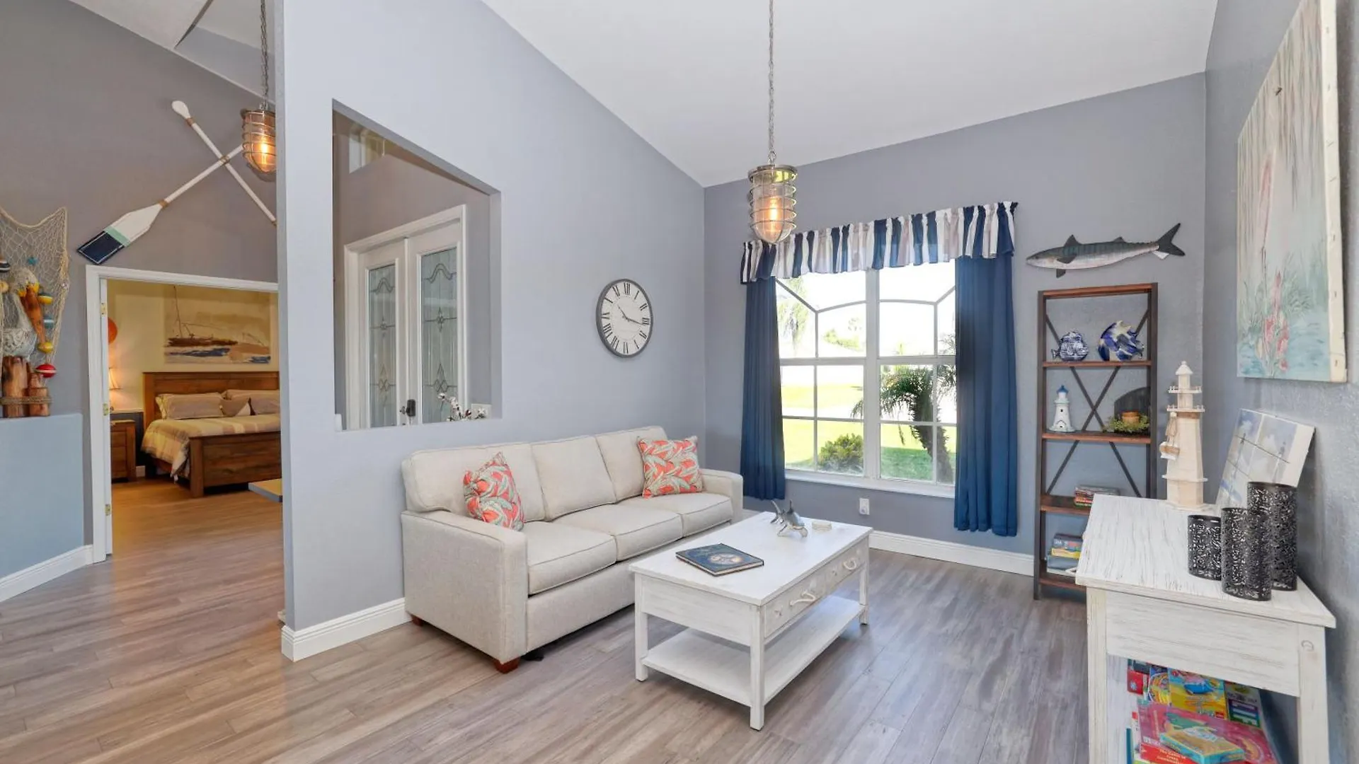 Seaside Escape: Gulf-front Paradise With Boat Lift *