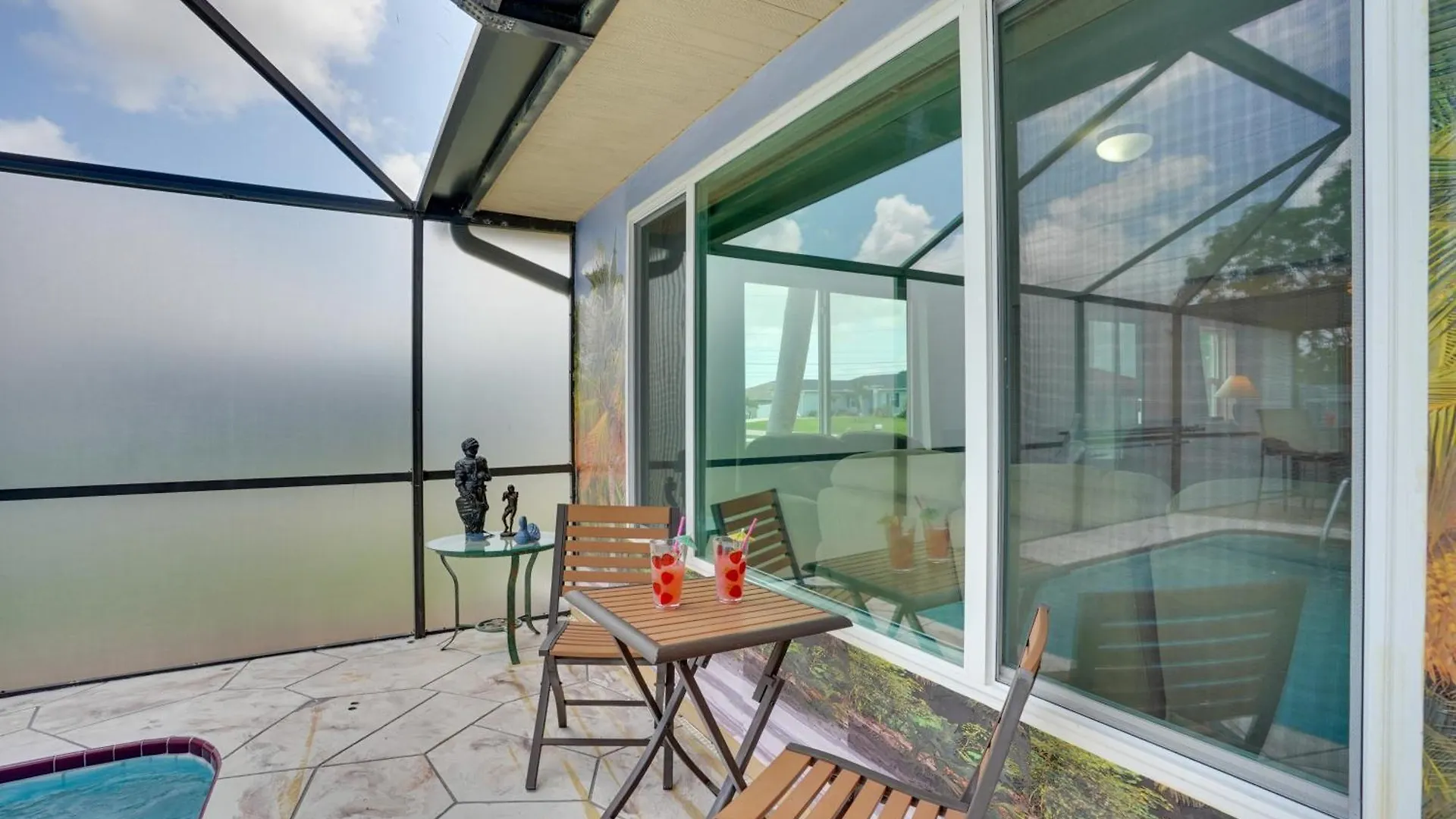 Vacation With Private Pool And Lanai Holiday home *