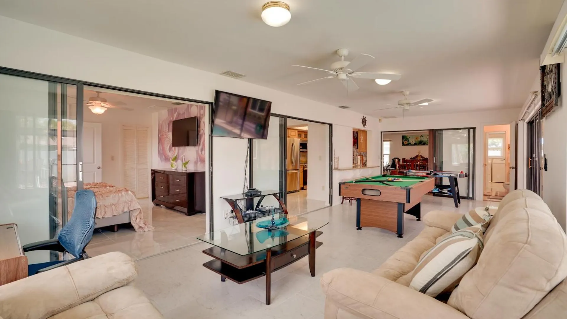 Vacation With Private Pool And Lanai