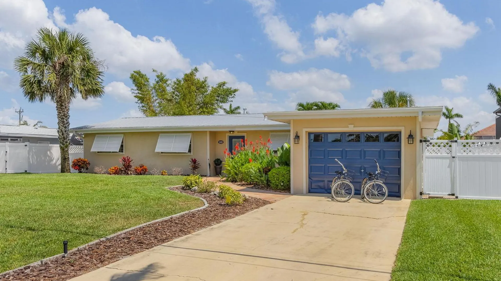 Gulf Access, Heated Pool, Bicycles, Sleeps 8 - Jewel Box - Roelens Vacations Holiday home
