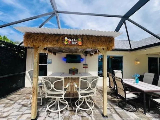 Salt Water Heated Pool, Sleeps 6 - Soak Up The Sun - Roelens Vacations