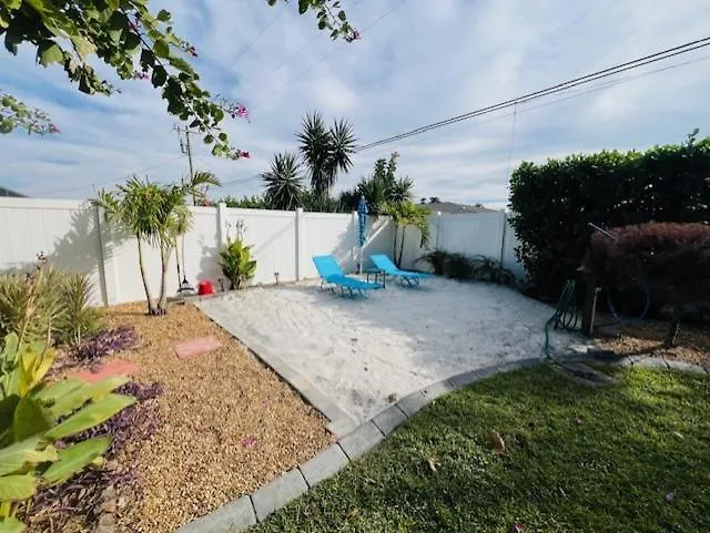 Salt Water Heated Pool, Sleeps 6 - Soak Up The Sun - Roelens Vacations * Cape Coral