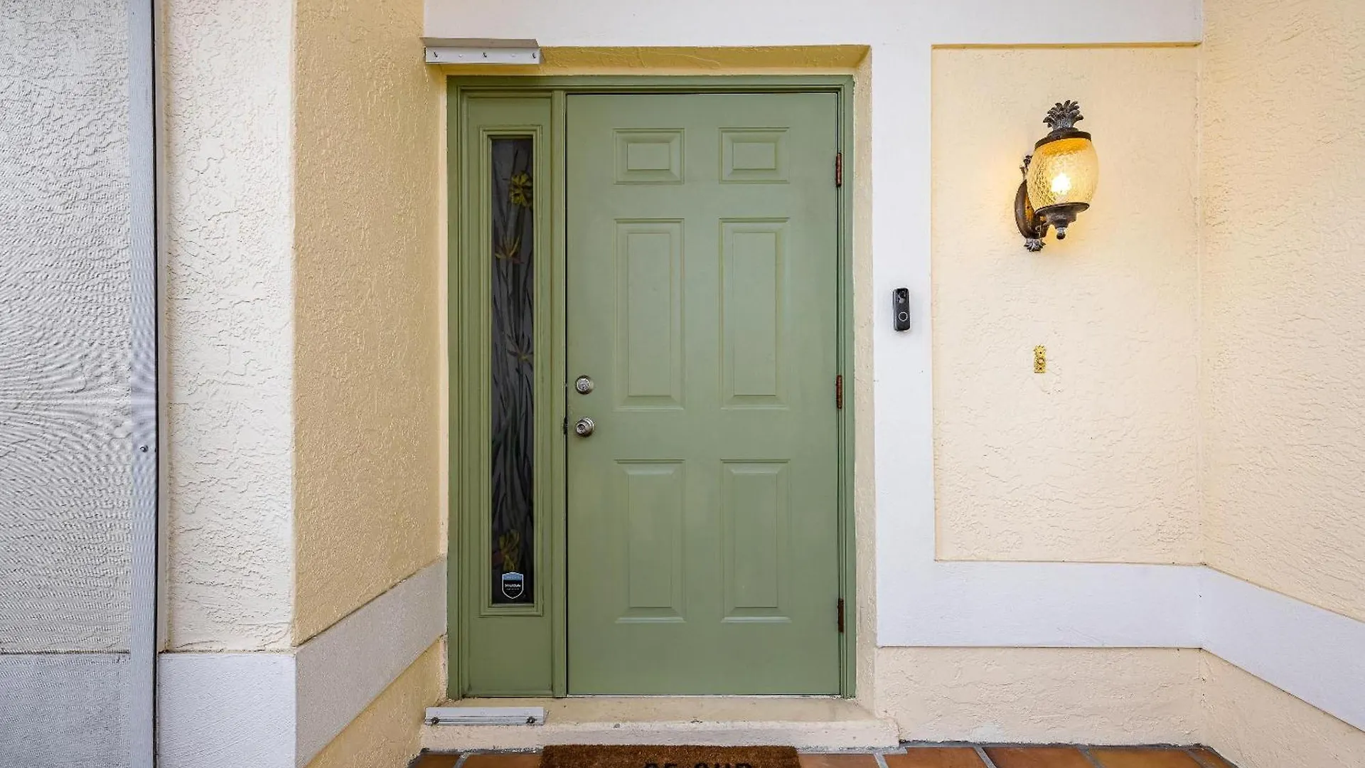 Salt Water Heated Pool, Sleeps 6 - Soak Up The Sun - Roelens Vacations Cape Coral