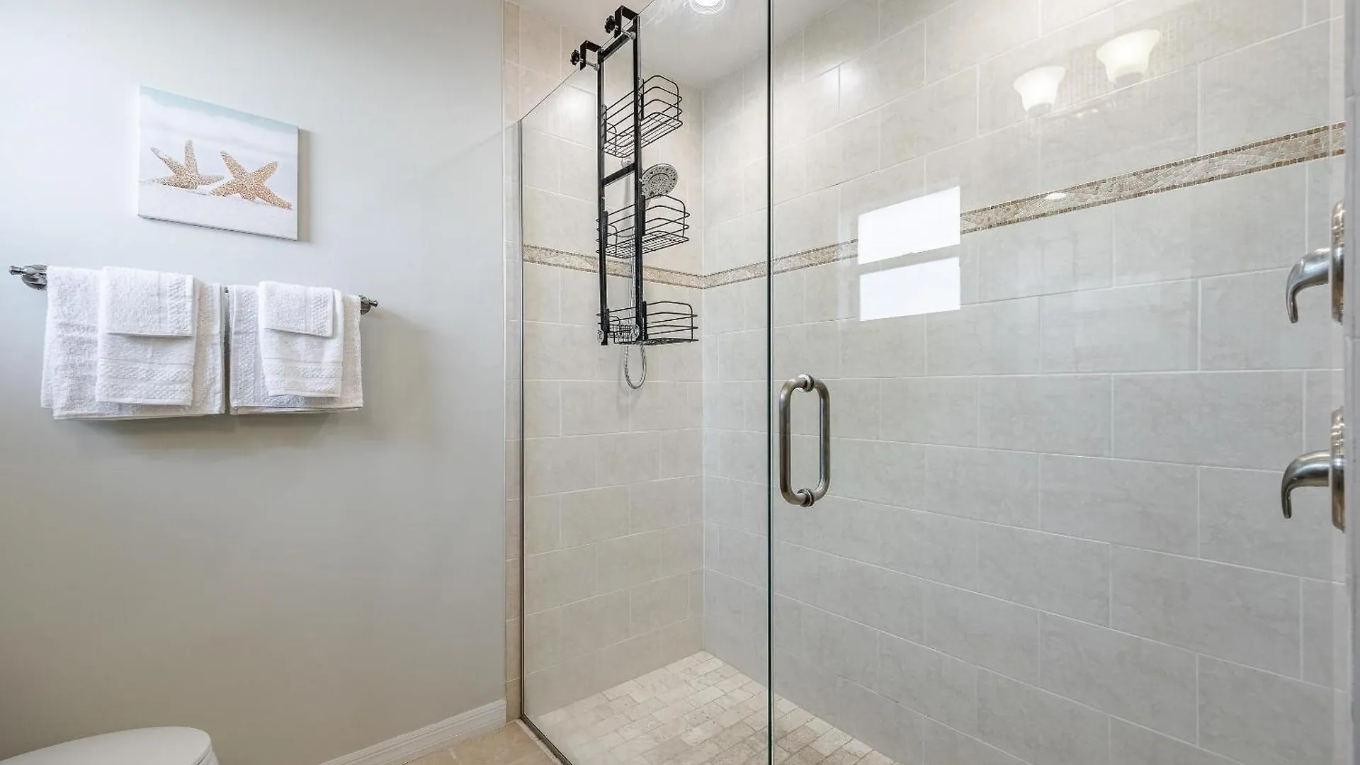 Salt Water Heated Pool, Sleeps 6 - Soak Up The Sun - Roelens Vacations Holiday home *