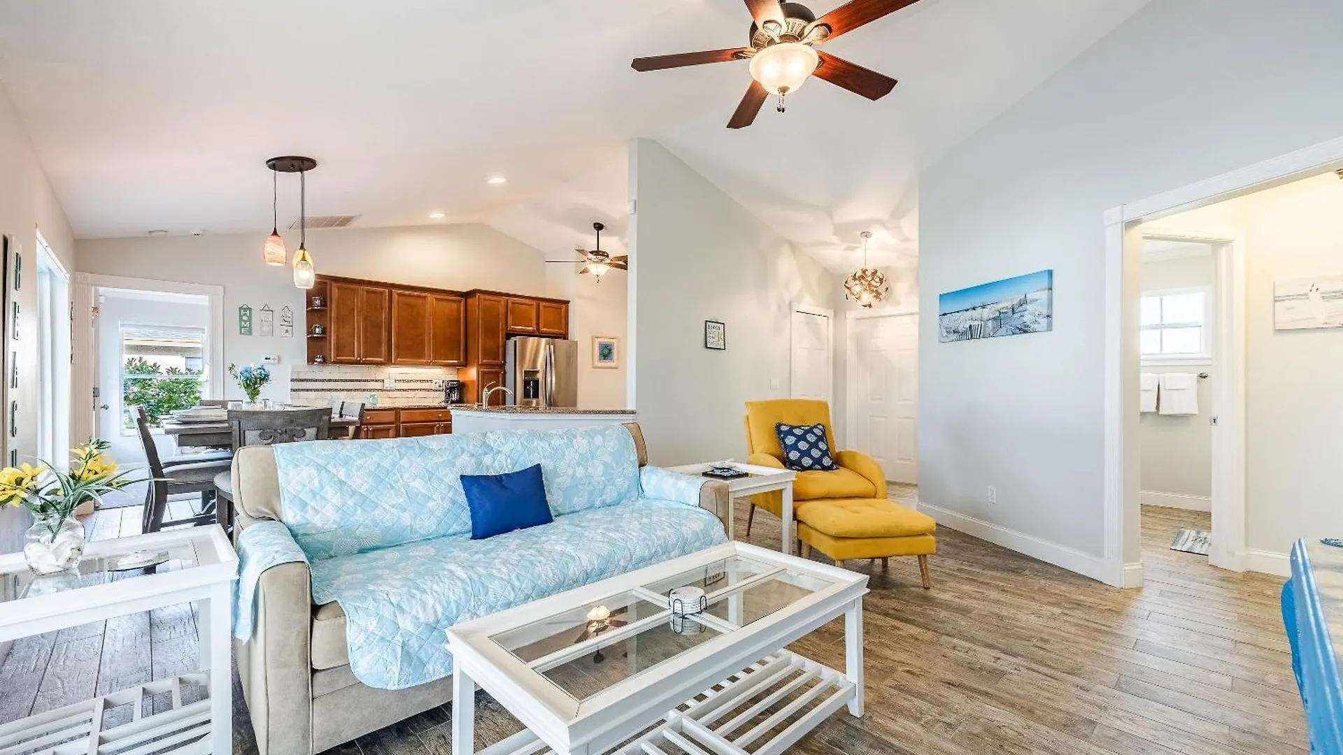 Salt Water Heated Pool, Sleeps 6 - Soak Up The Sun - Roelens Vacations Cape Coral