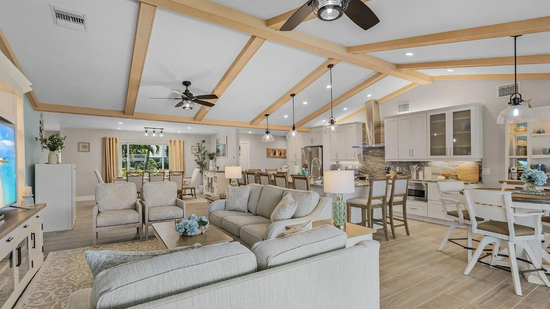 Guls Access, Bikes, Scooters, Video Games, Heated Pool, Hot Tub - Searenity - Roelens * Cape Coral