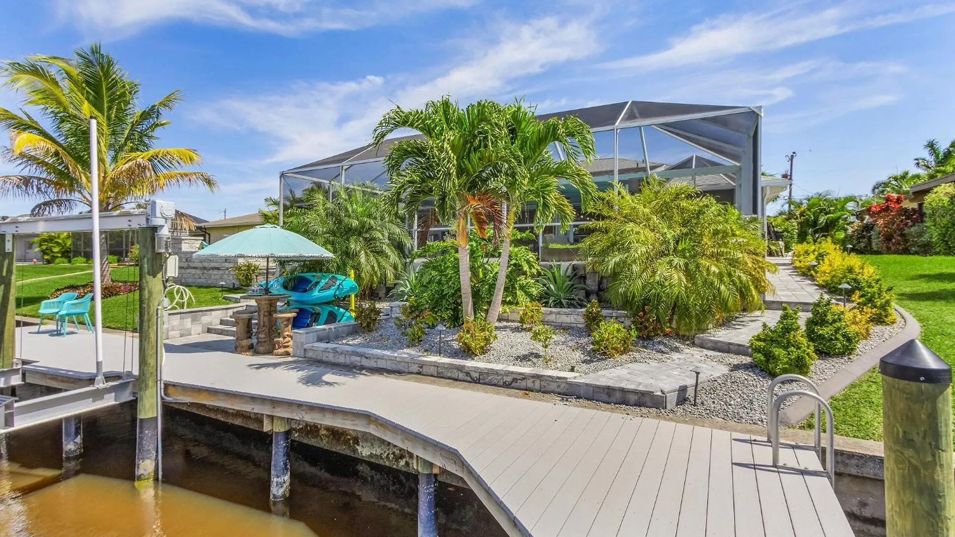 Guls Access, Bikes, Scooters, Video Games, Heated Pool, Hot Tub - Searenity - Roelens Cape Coral