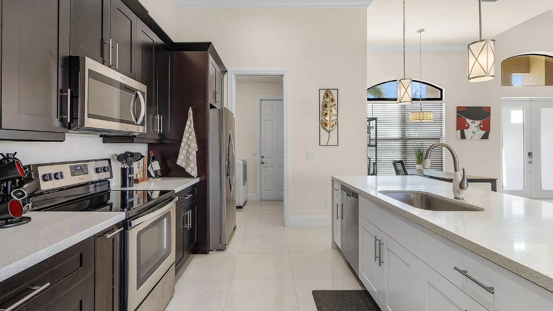 Great Location, Close To Golf, Heated Pool - Greenside Getaway - Roelens