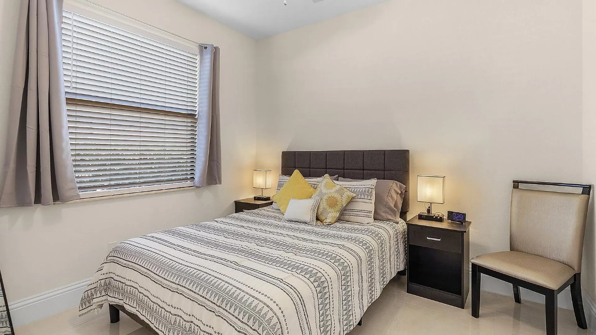 Great Location, Close To Golf, Heated Pool - Greenside Getaway - Roelens *