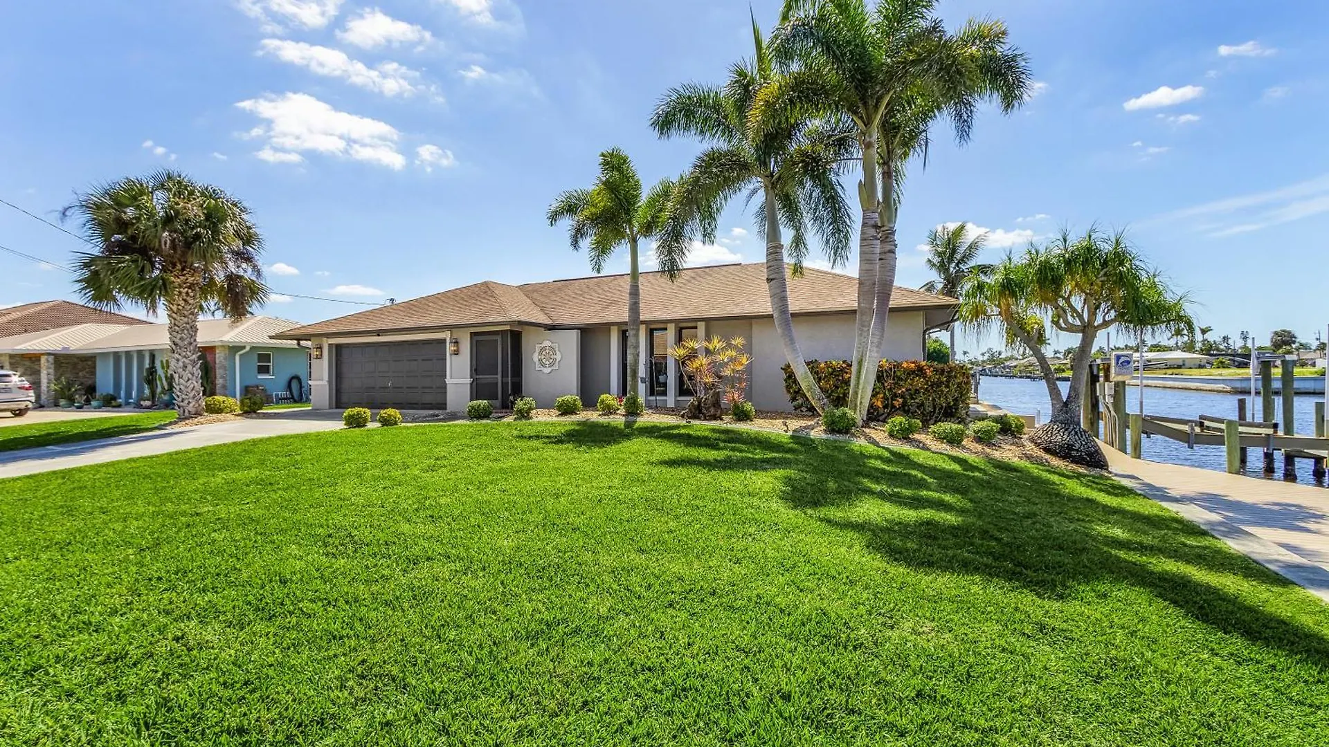 Direct Gulf Access, Intersecting Canal, Pool Minutes From The River! - Southern Charm Holiday home