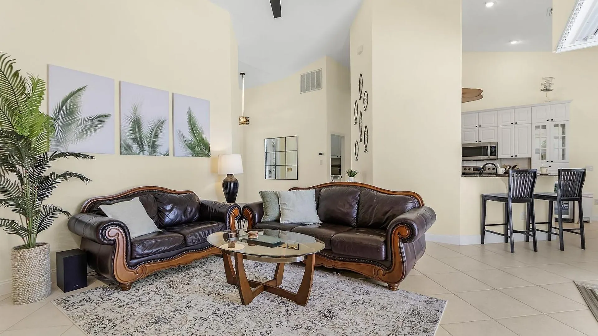 Freshwater Canal, Bicycles, Heated Pool - Casamigos - Roelens Vacations Cape Coral