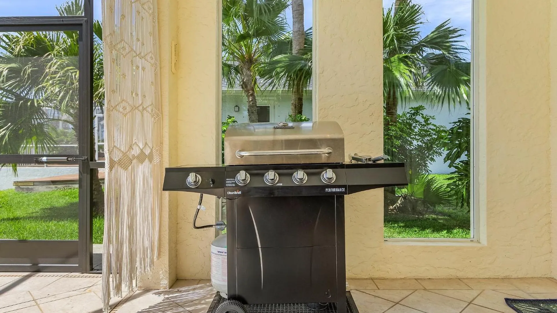 Freshwater Canal, Bicycles, Heated Pool - Casamigos - Roelens Vacations * Cape Coral