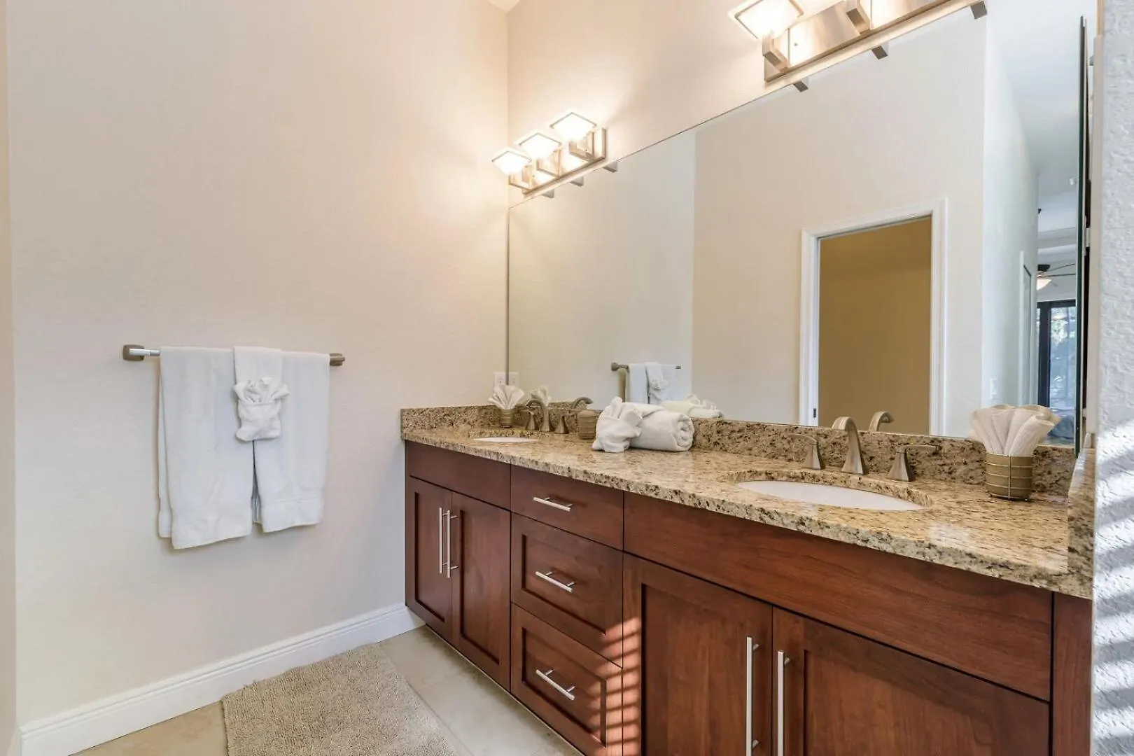 Holiday home Great Location, Minutes To The Beach, Two Heated Pools , Sleeps 17! - Pelican Junction - Roelens