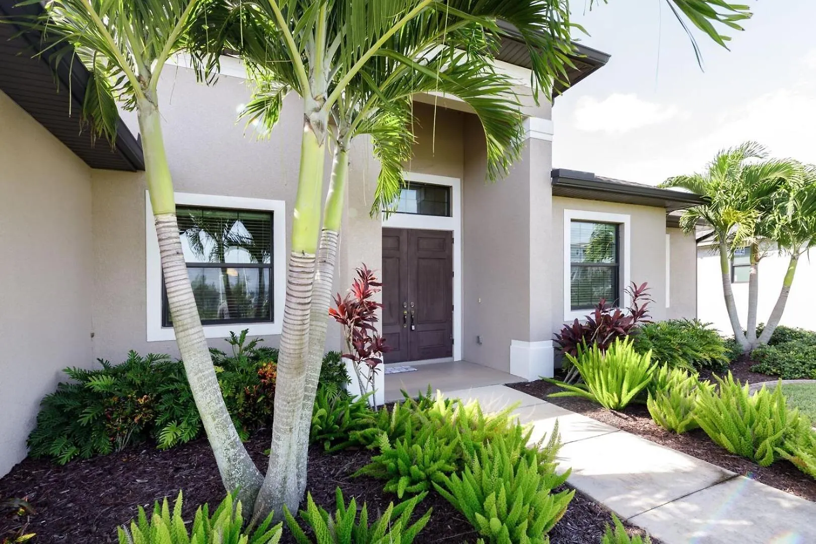 Great Location, Minutes To The Beach, Two Heated Pools , Sleeps 17! - Pelican Junction - Roelens Holiday home Cape Coral