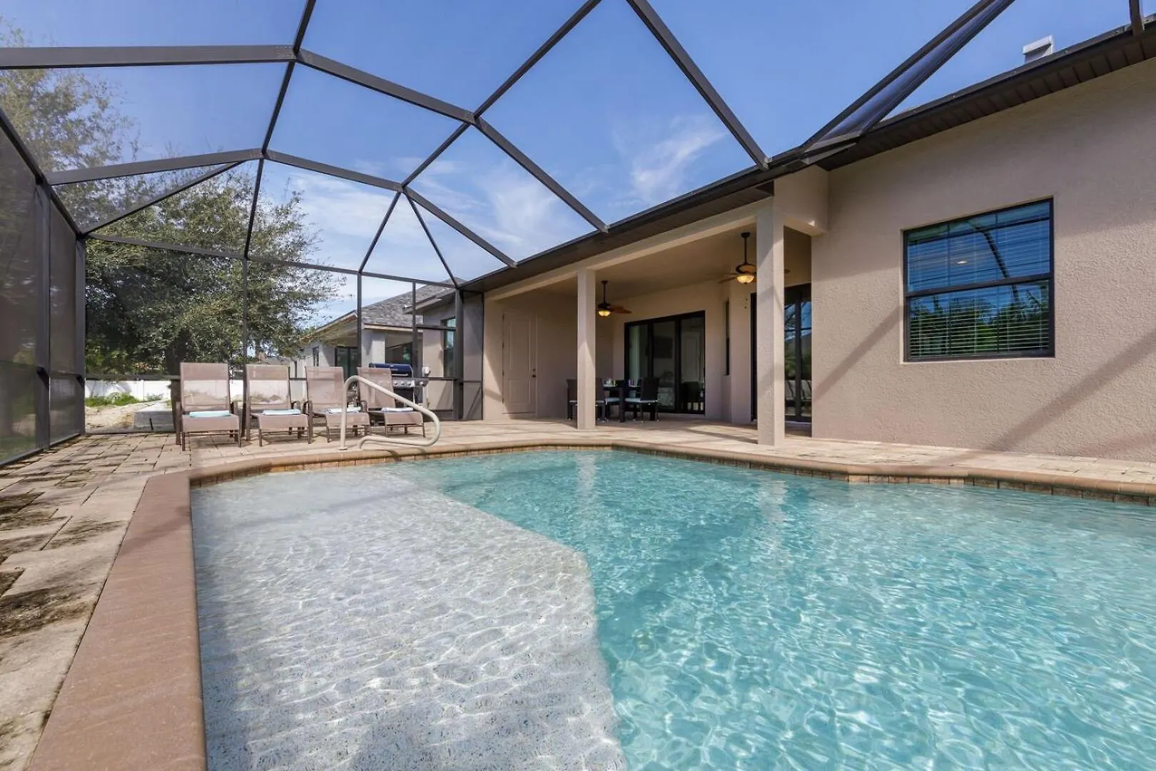 Great Location, Minutes To The Beach, Two Heated Pools , Sleeps 17! - Pelican Junction - Roelens Holiday home Cape Coral
