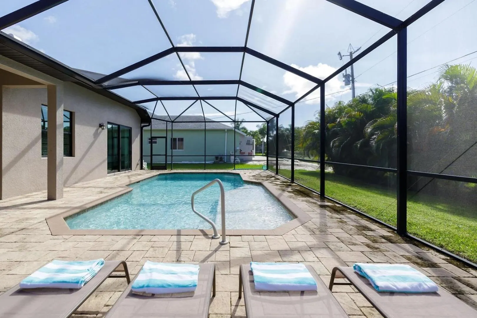Great Location, Minutes To The Beach, Two Heated Pools , Sleeps 17! - Pelican Junction - Roelens Holiday home *