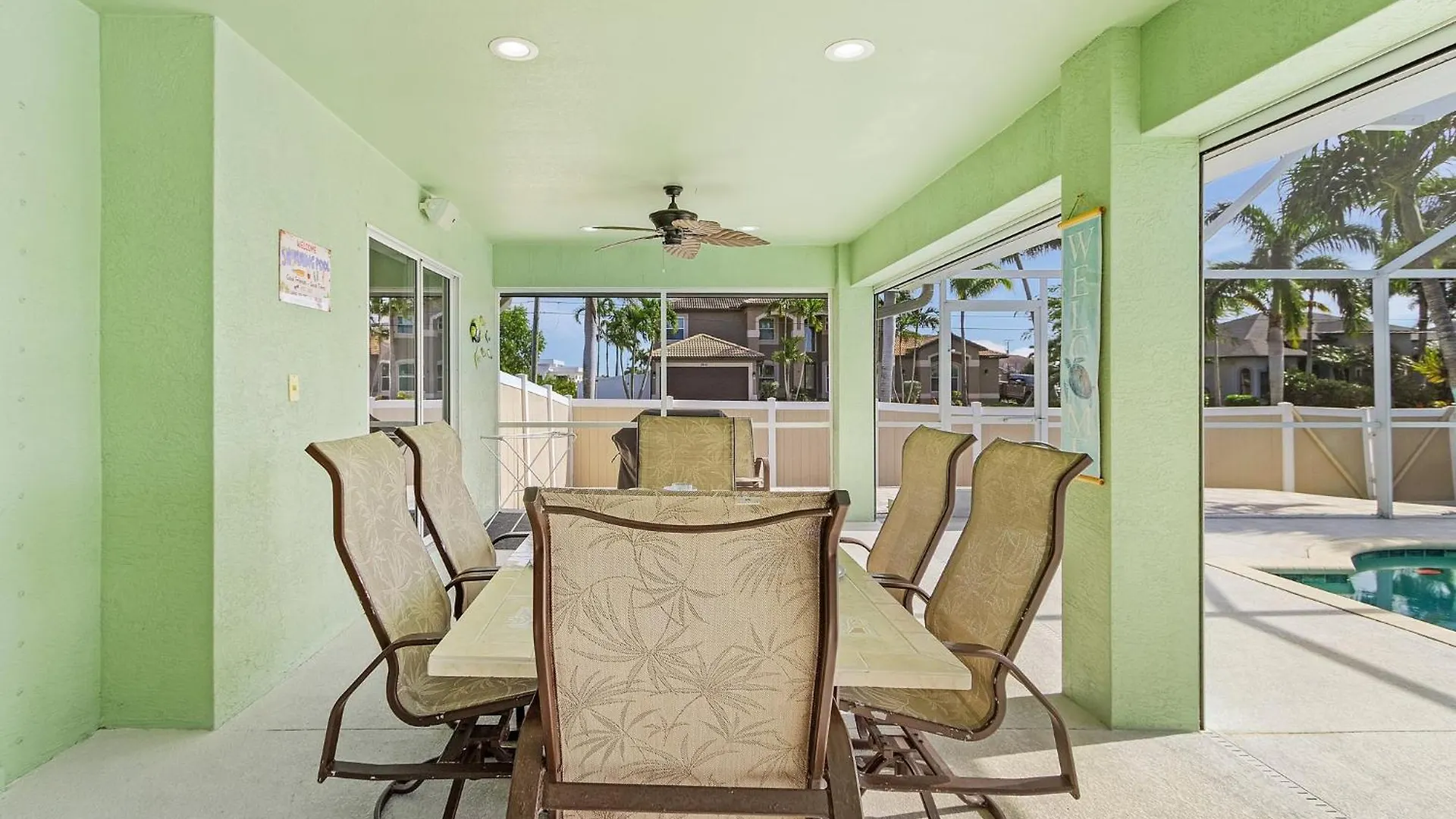 Great Location, Minutes To The Beach, Two Heated Pools , Sleeps 17! - Pelican Junction - Roelens