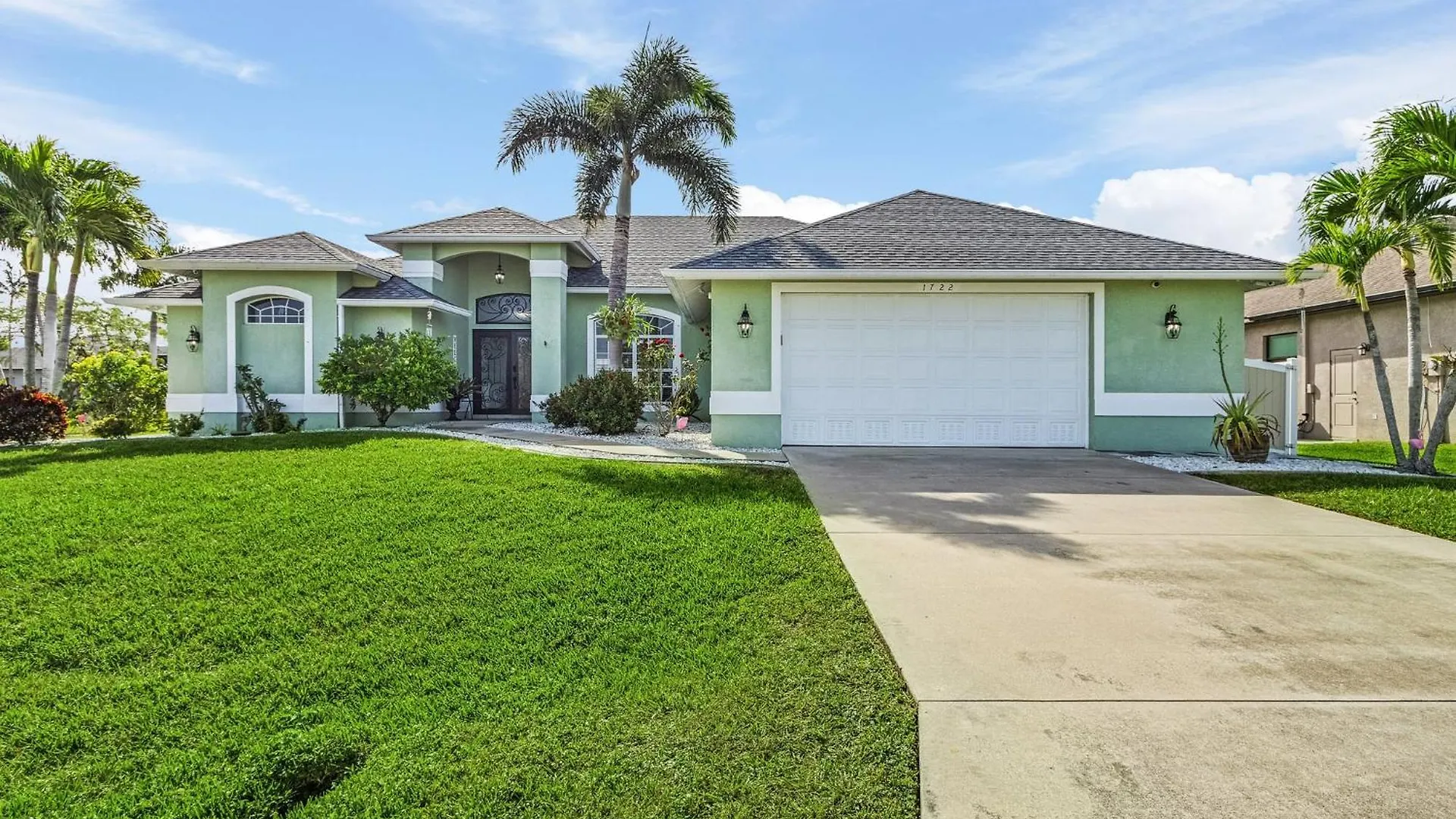 Great Location, Minutes To The Beach, Two Heated Pools , Sleeps 17! - Pelican Junction - Roelens * Cape Coral