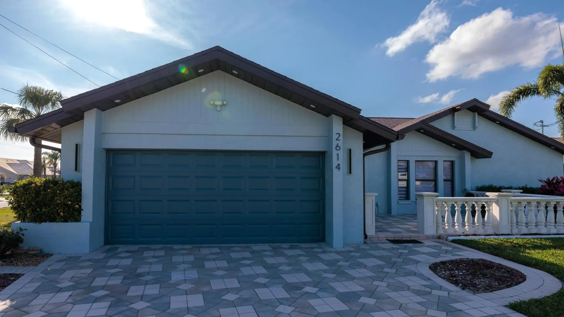 Sleek And Modern, Sunset Views & Pool - The Lighthouse - Roelens Vacations Holiday home *