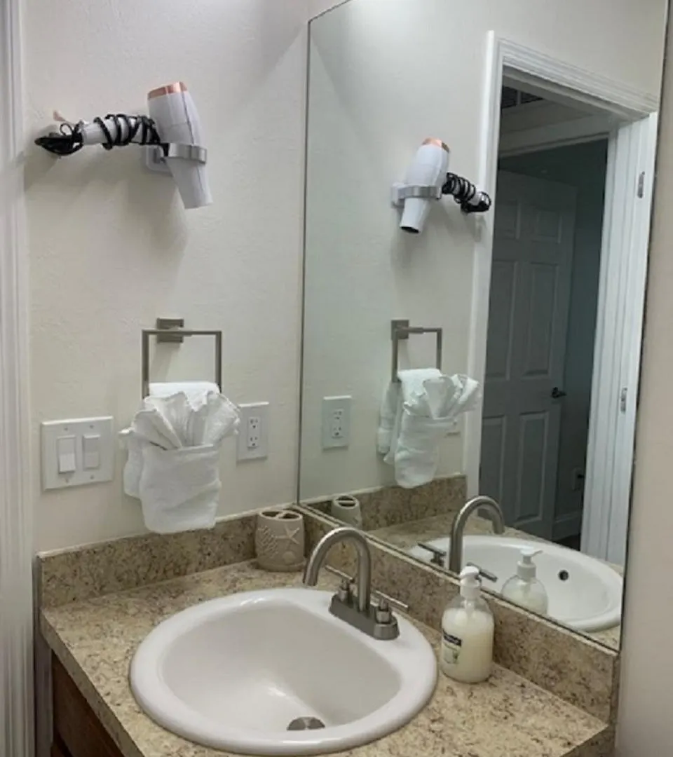 Villa Nine Shades Of Grey Cape Coral