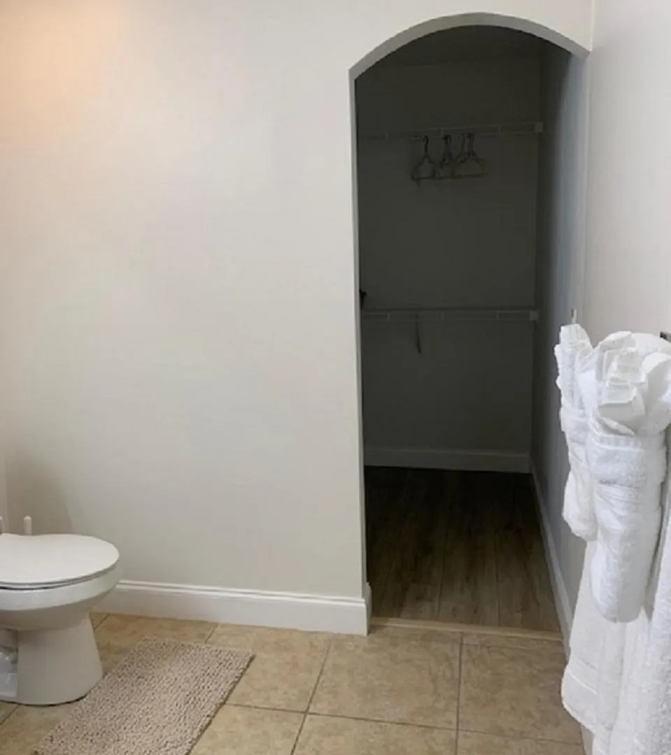 Villa Nine Shades Of Grey Cape Coral