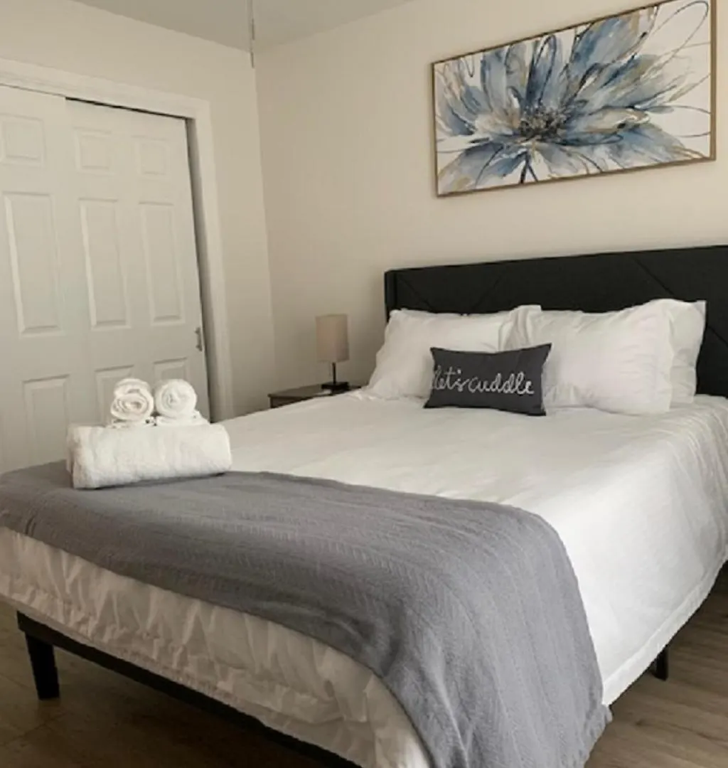 Nine Shades Of Grey Cape Coral