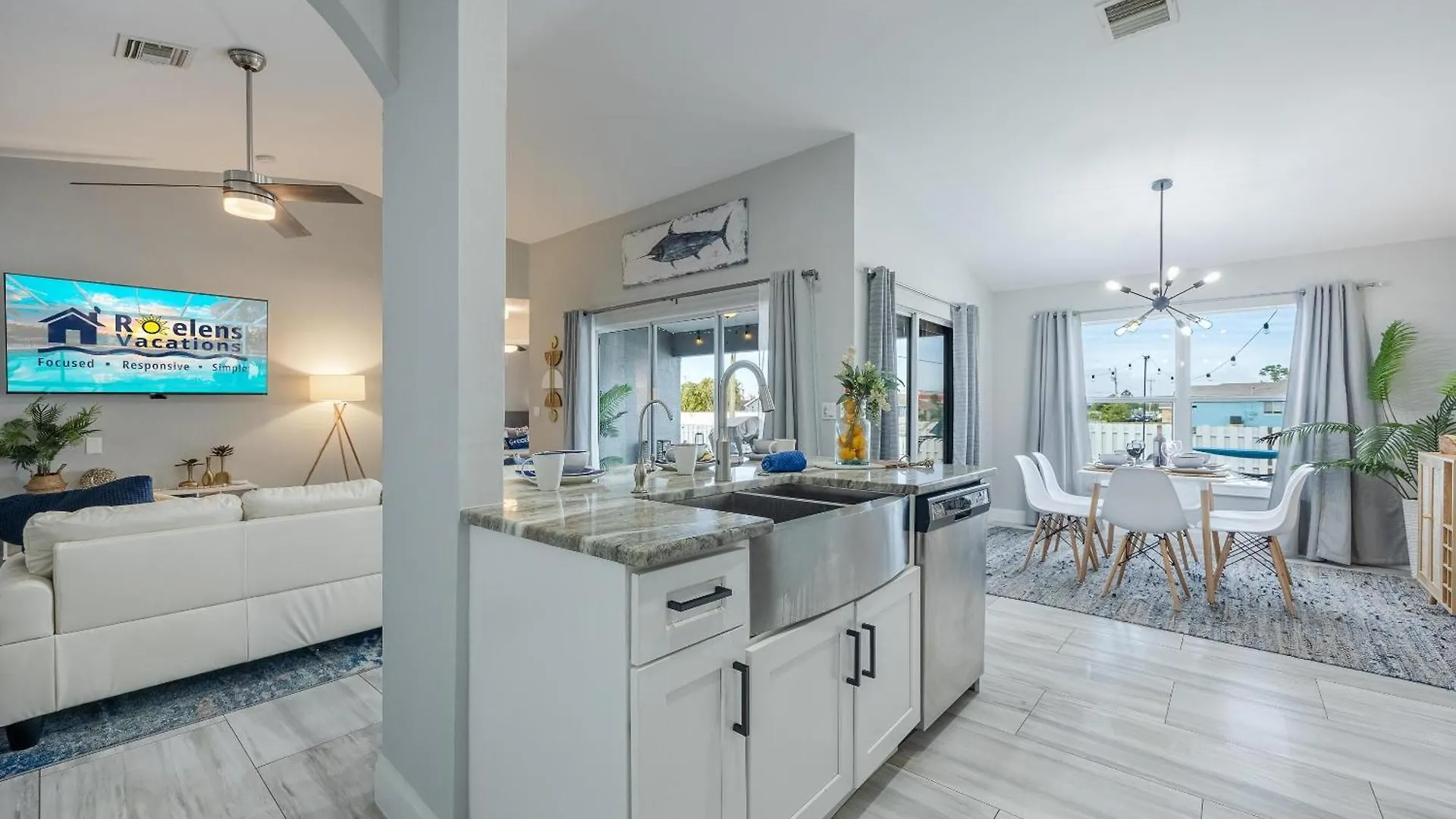 Holiday home Super Location! - Private Saltwater Pool -villa Cape Away - Roelens Vacations