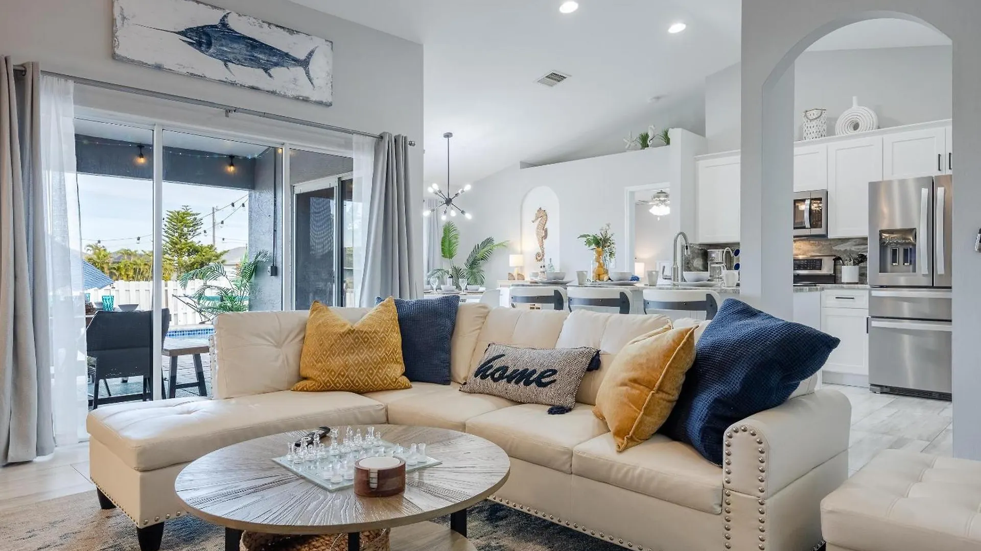 Super Location! - Private Saltwater Pool -villa Cape Away - Roelens Vacations Cape Coral