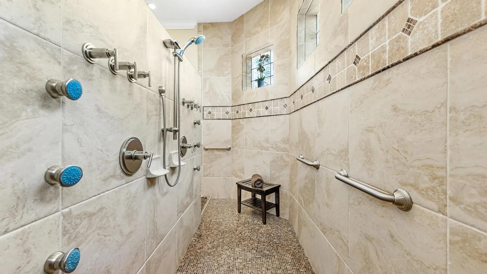 Luxury Waterfront Pool, & Dock- Direct Gulf Access, Kayaks Walk To Beach!