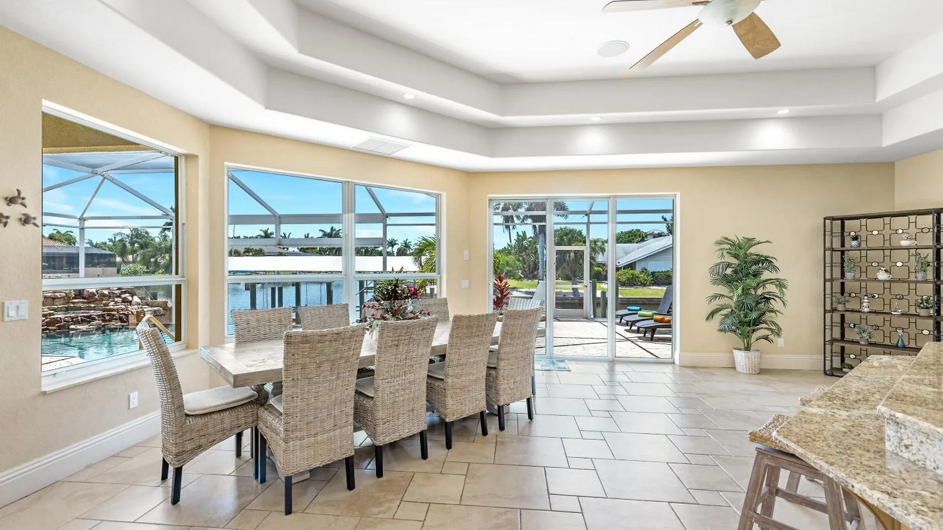 Holiday home Luxury Waterfront Pool, & Dock- Direct Gulf Access, Kayaks Walk To Beach! *