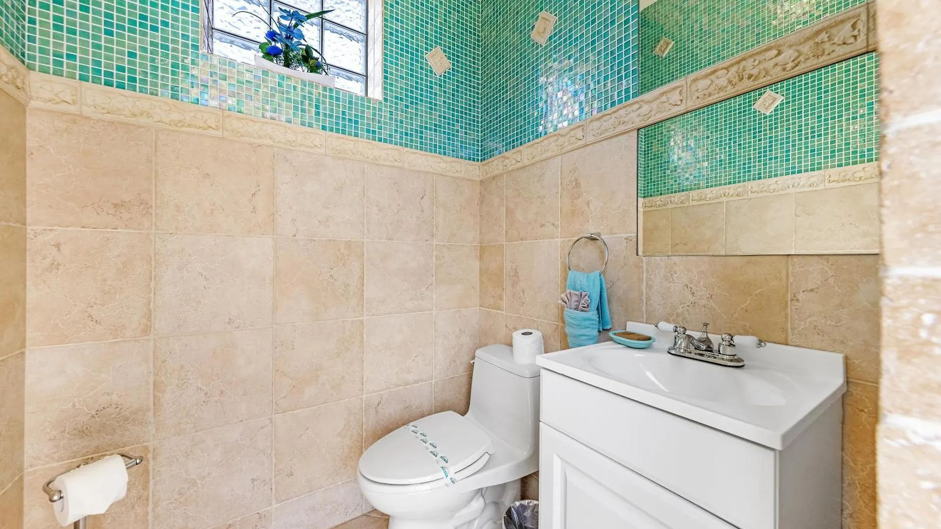 Holiday home Luxury Waterfront Pool, & Dock- Direct Gulf Access, Kayaks Walk To Beach!