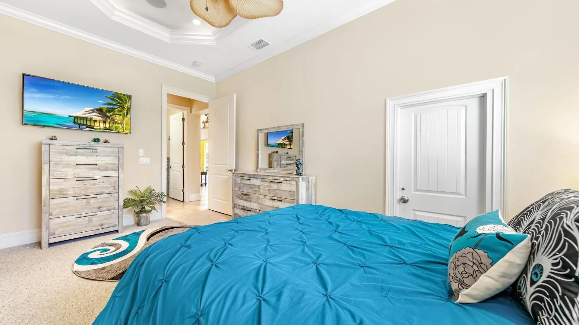 Holiday home Luxury Waterfront Pool, & Dock- Direct Gulf Access, Kayaks Walk To Beach! *