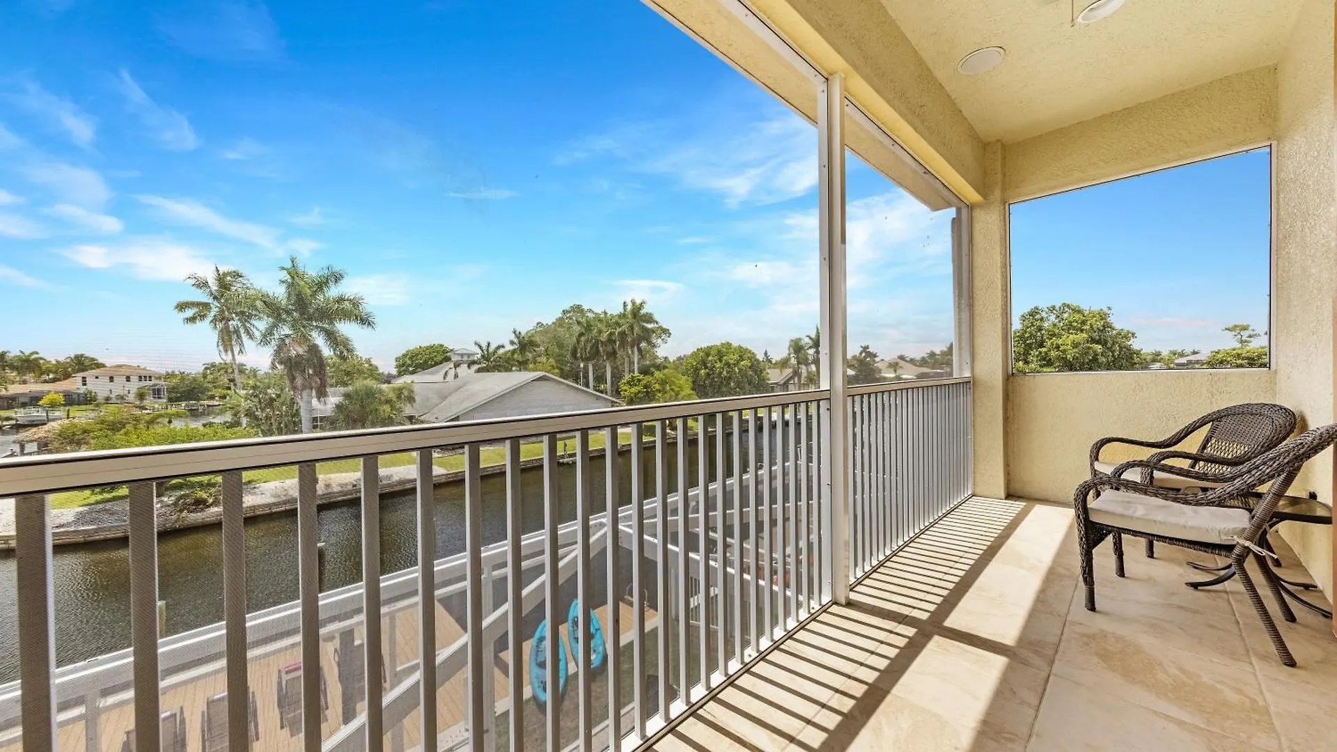 Luxury Waterfront Pool, & Dock- Direct Gulf Access, Kayaks Walk To Beach!