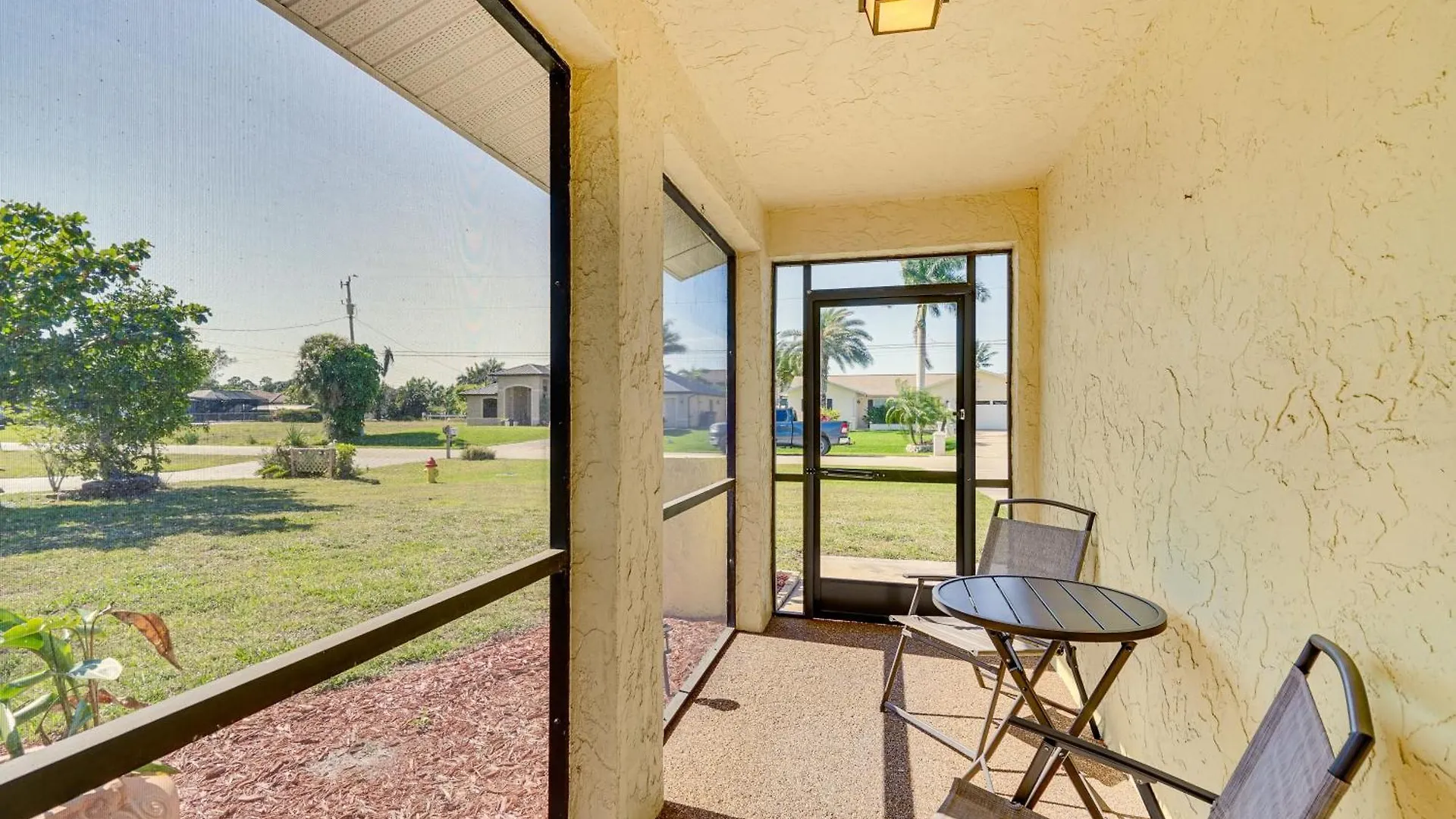 Pet-friendly Paradise With Yard!