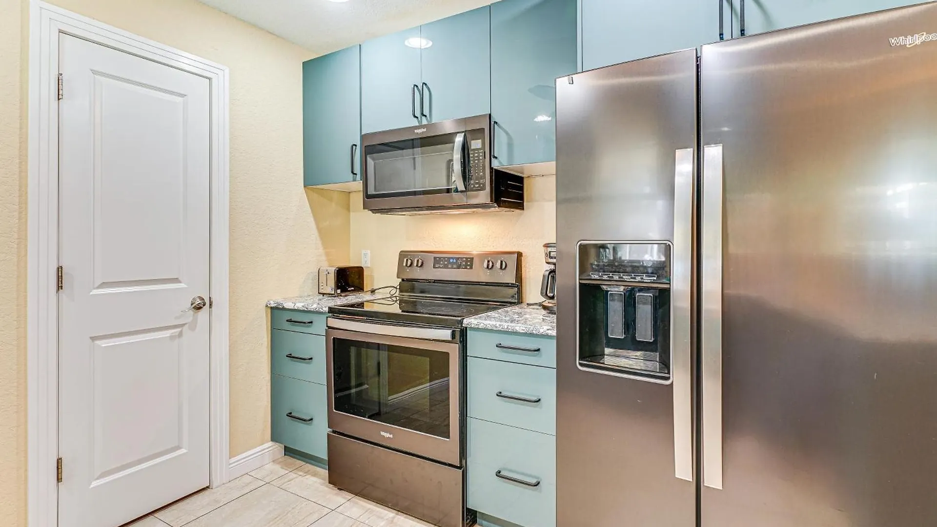 Holiday home Pet-friendly Paradise With Yard!