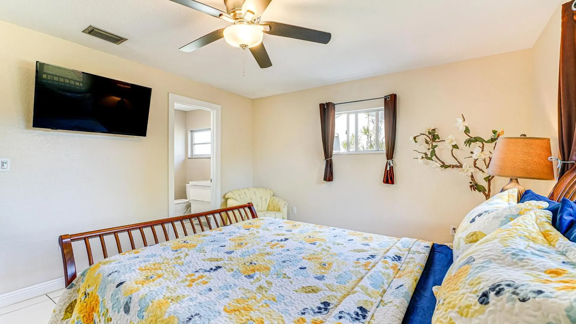 Pet-friendly Paradise With Yard! Holiday home *