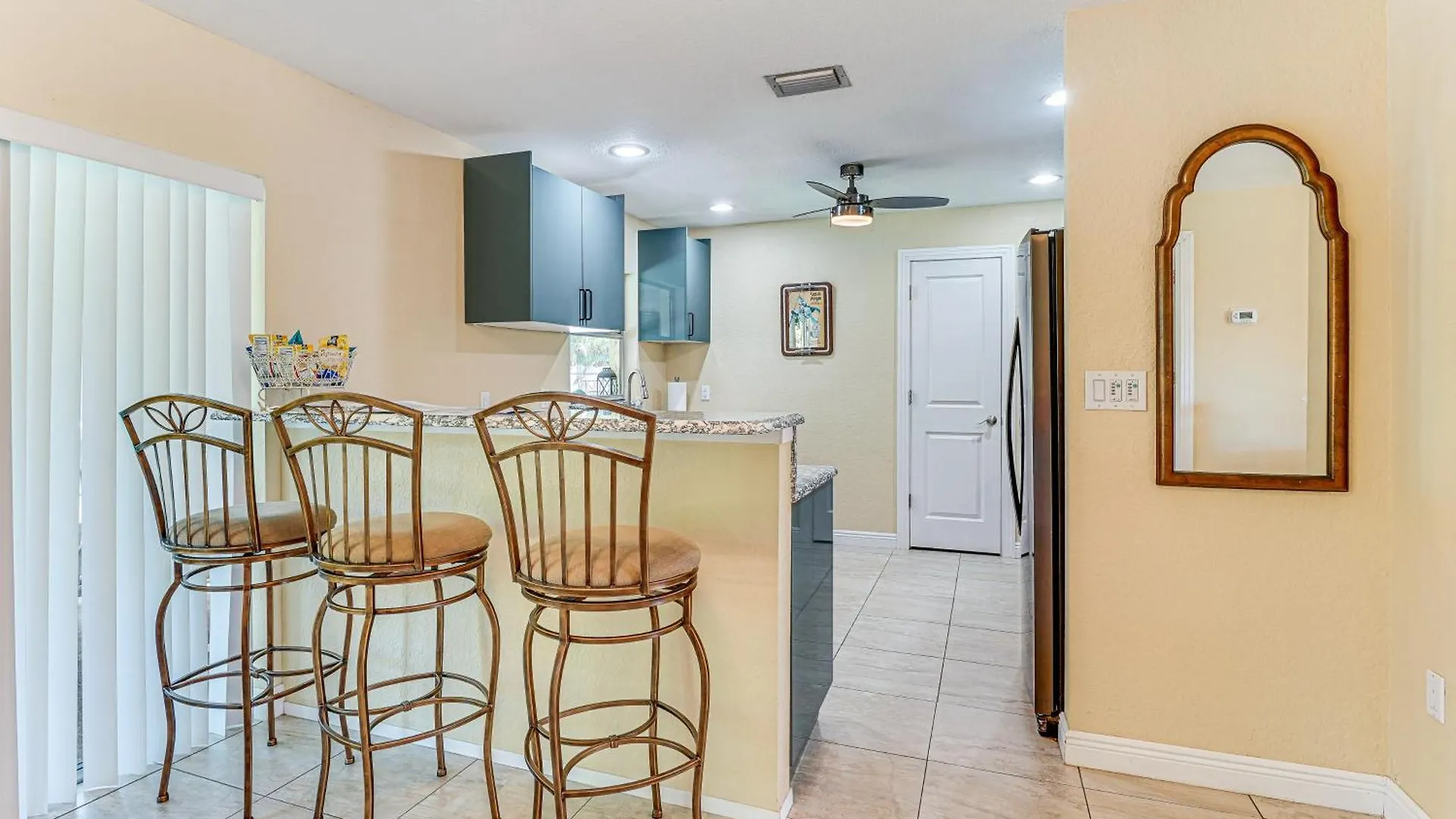 Pet-friendly Paradise With Yard! Holiday home Cape Coral