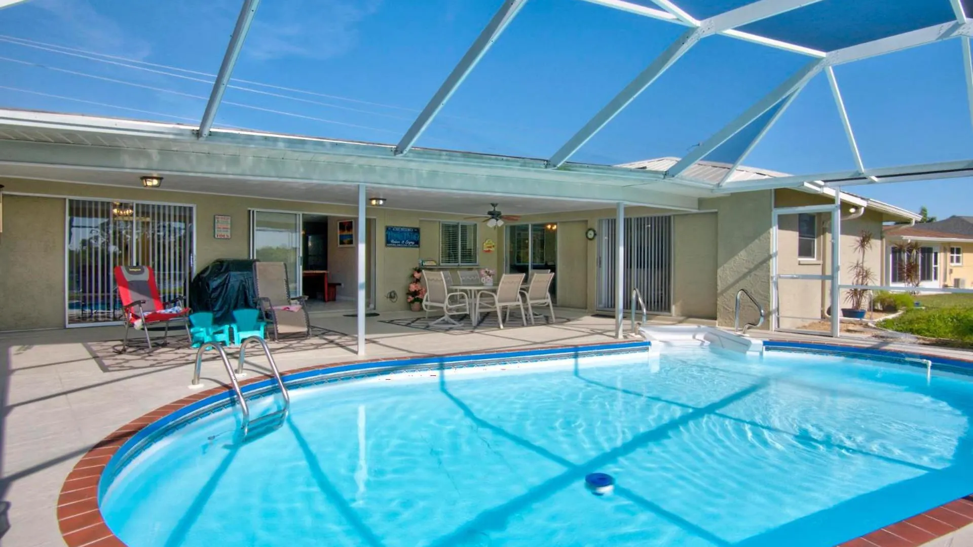 Holiday home Charming Waterfront Getaway With Pool!