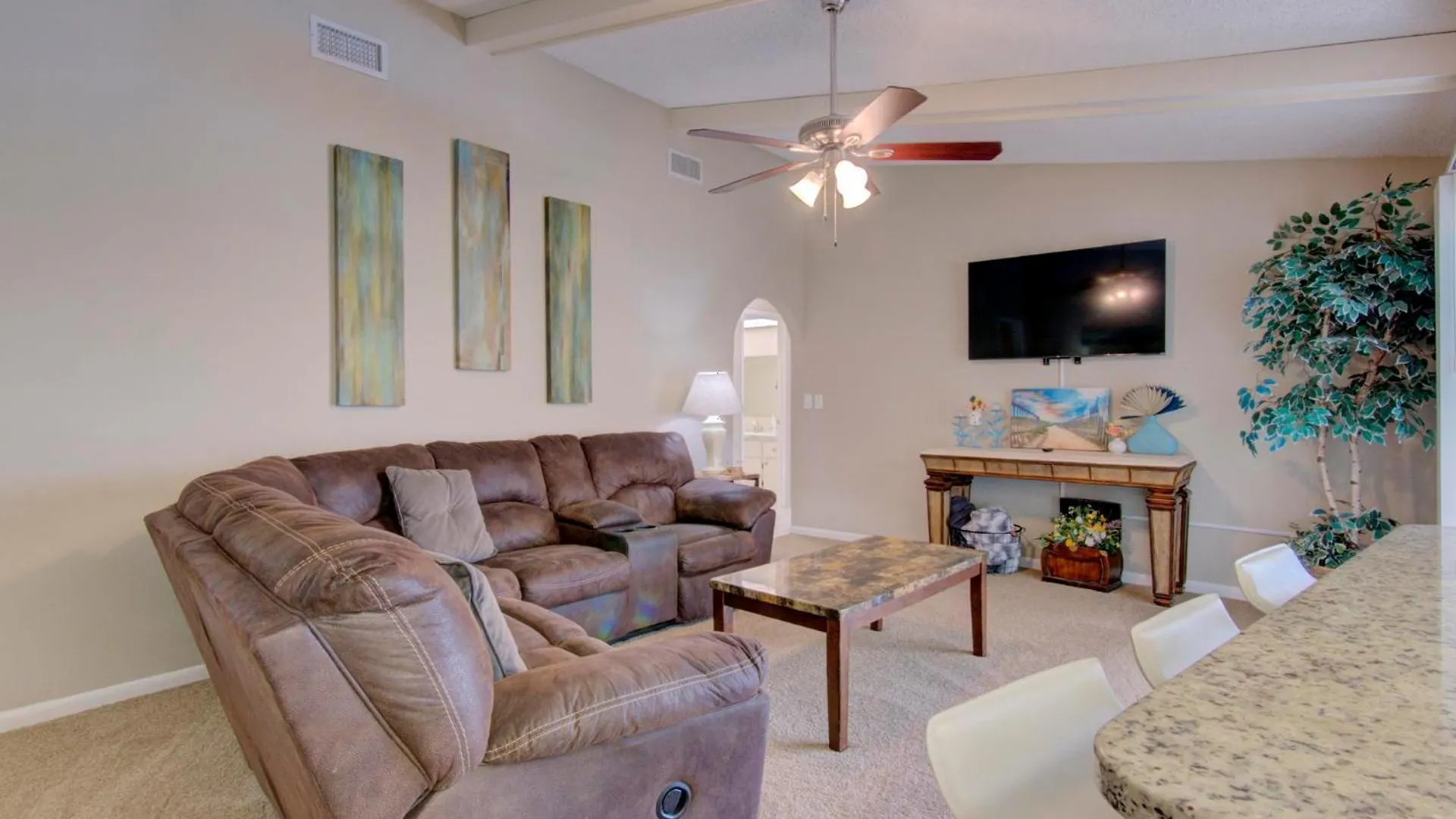 Charming Waterfront Getaway With Pool!