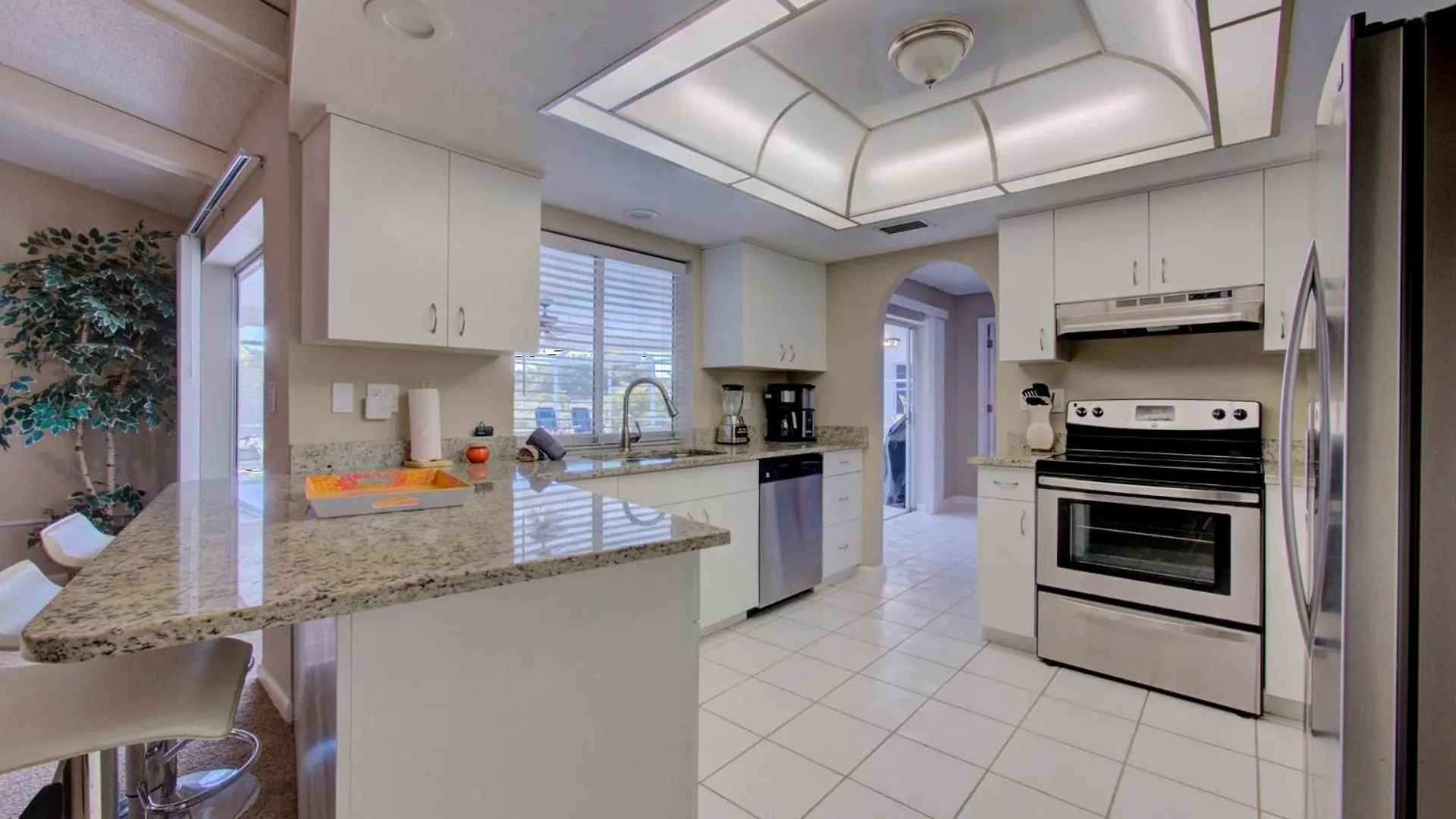 Holiday home Charming Waterfront Getaway With Pool!